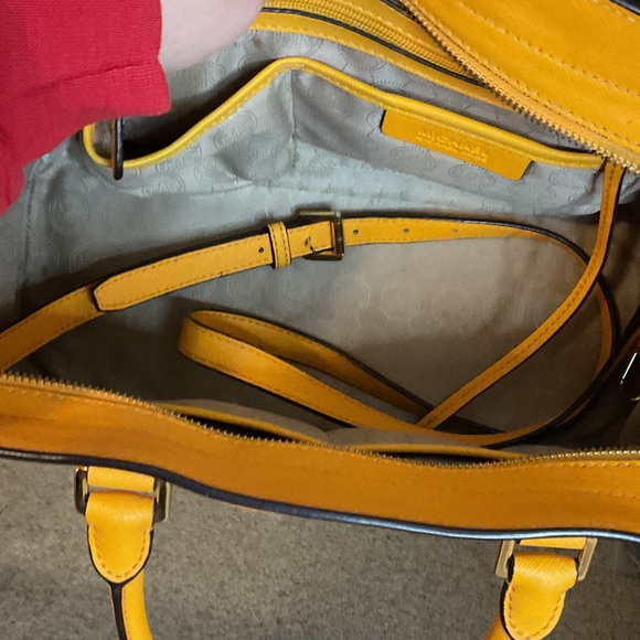 Michael Kors Satchel - Picture 4 of 8